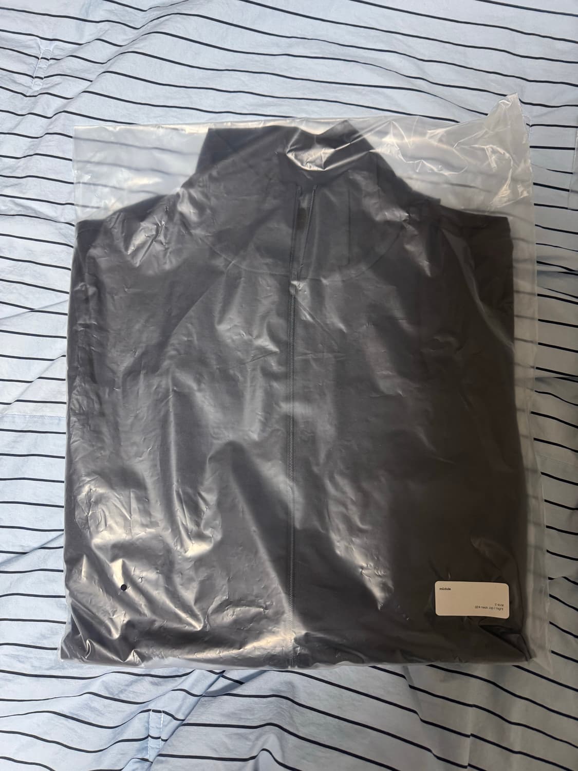 머듈 넥 집업 네이비 새상품 상품이미지1