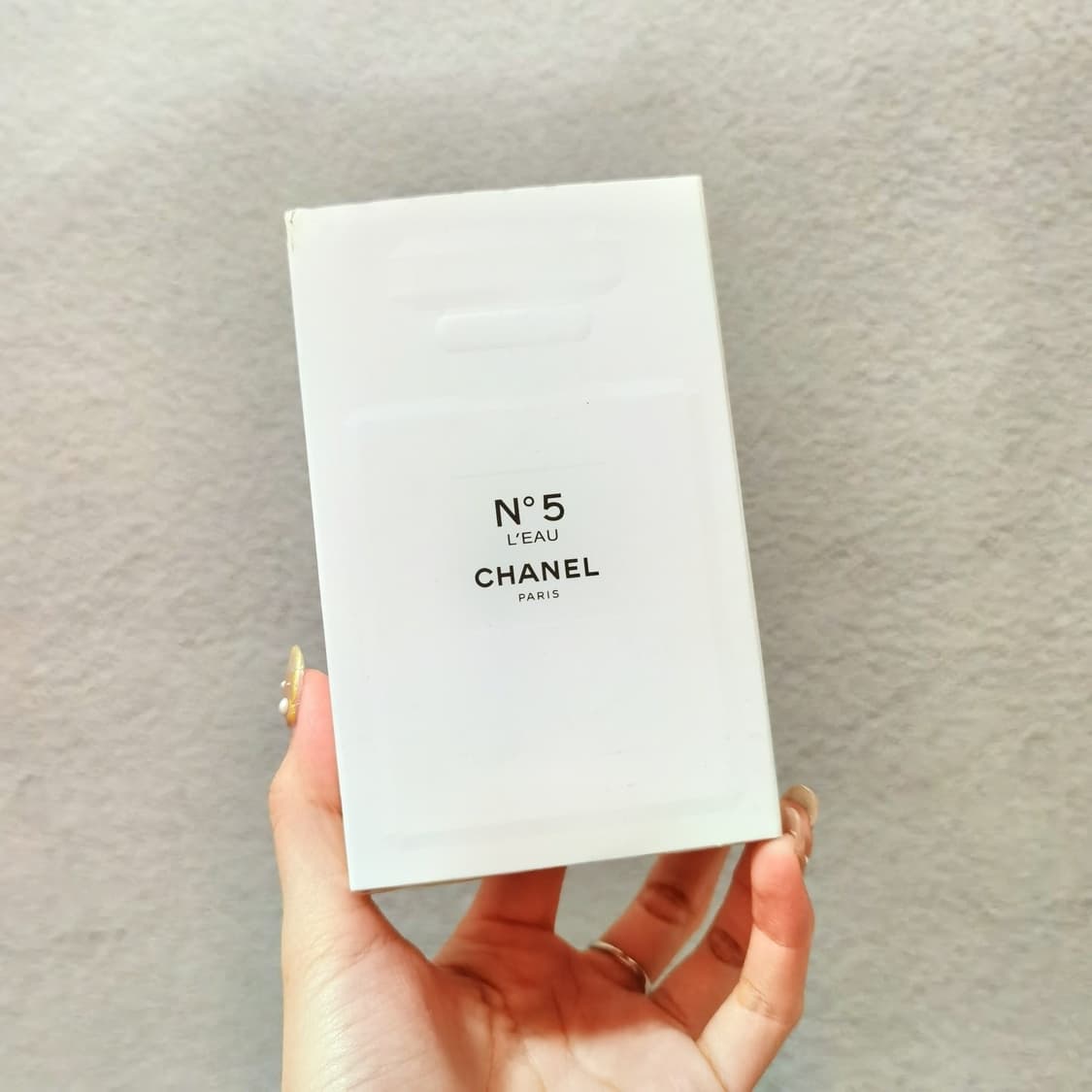 샤넬 넘버5 화이트 오 드 뚜왈렛 100ml 무료배송 미개봉 상품이미지1