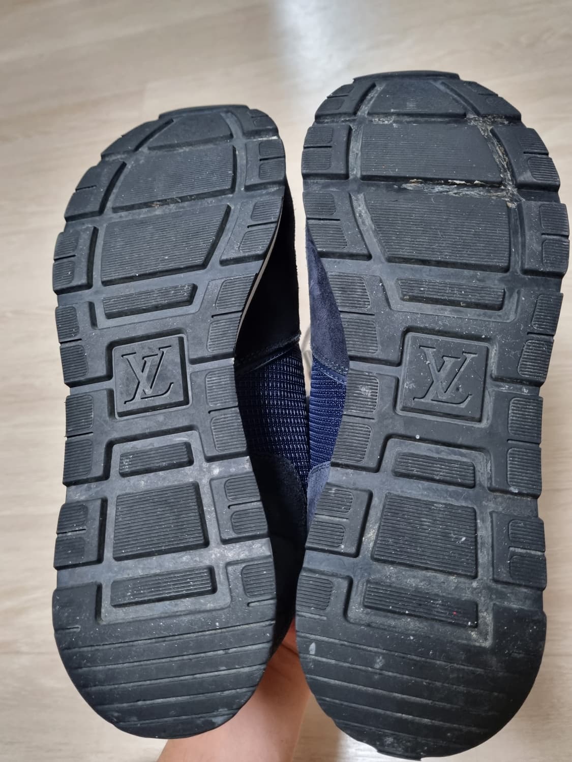 루이비통 런어웨이 아베스 스니커즈 신발 상품이미지6