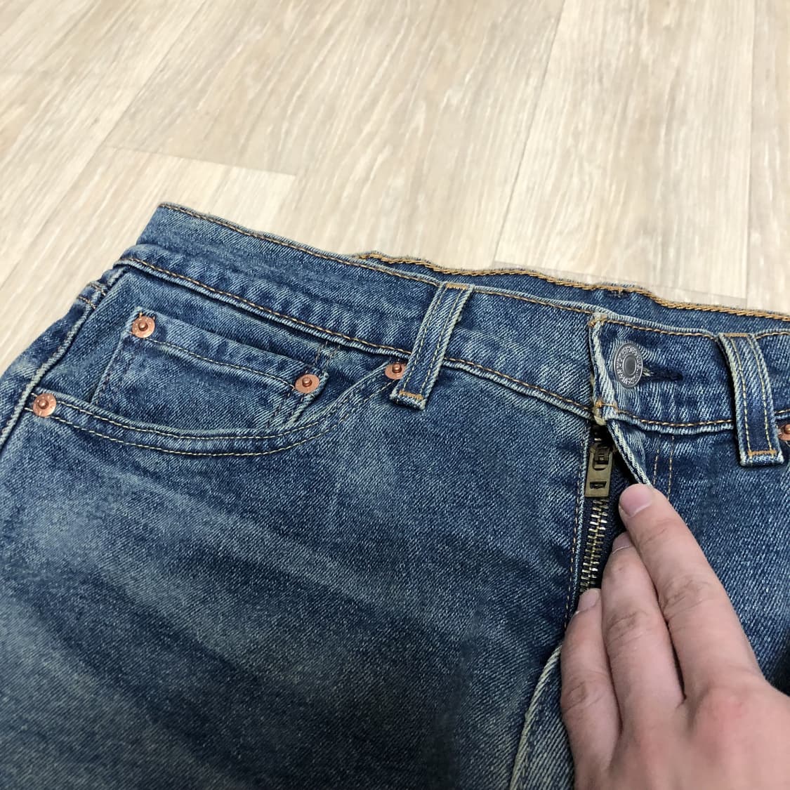 (31) 리바이스 Levi's 505 레귤러핏 워시드 데님 상품이미지4