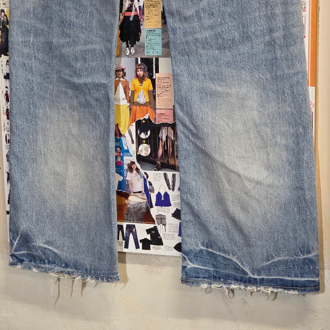 아메리칸 이글 로우라이즈 세미부츠컷 데미지 데님 팬츠 상품이미지4