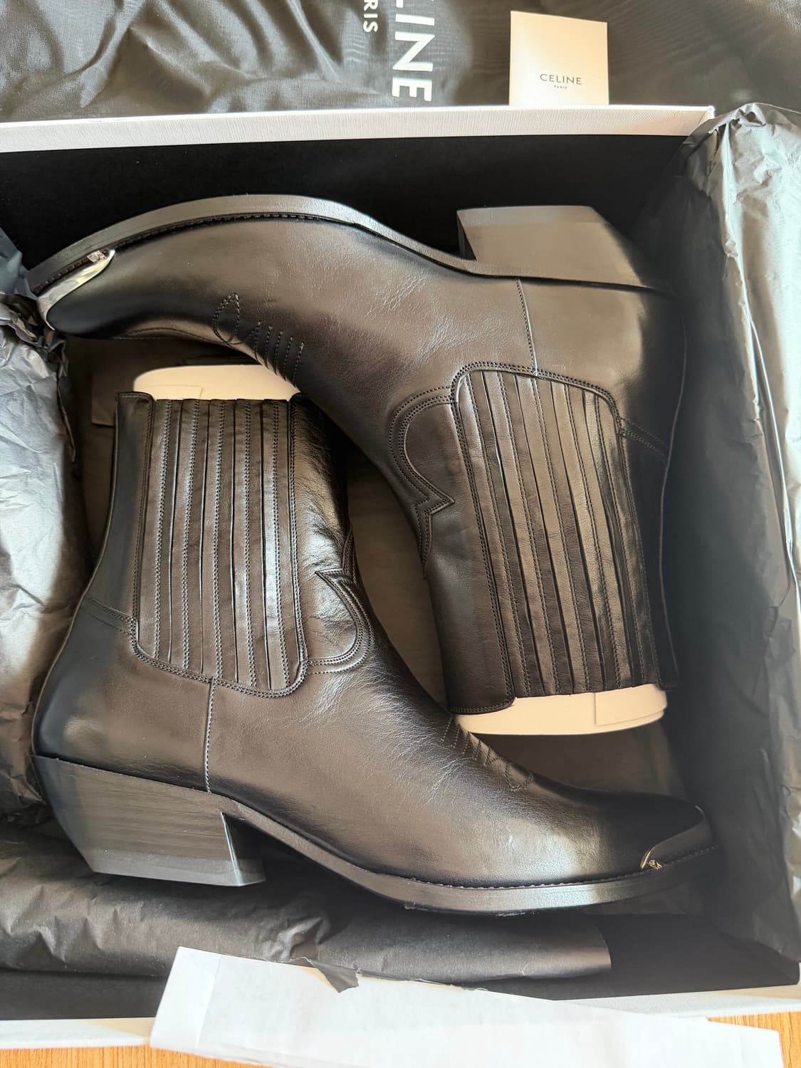 셀린느 CELINE 블랙 레더 메탈 웨스턴 부츠 IT43 상품이미지1