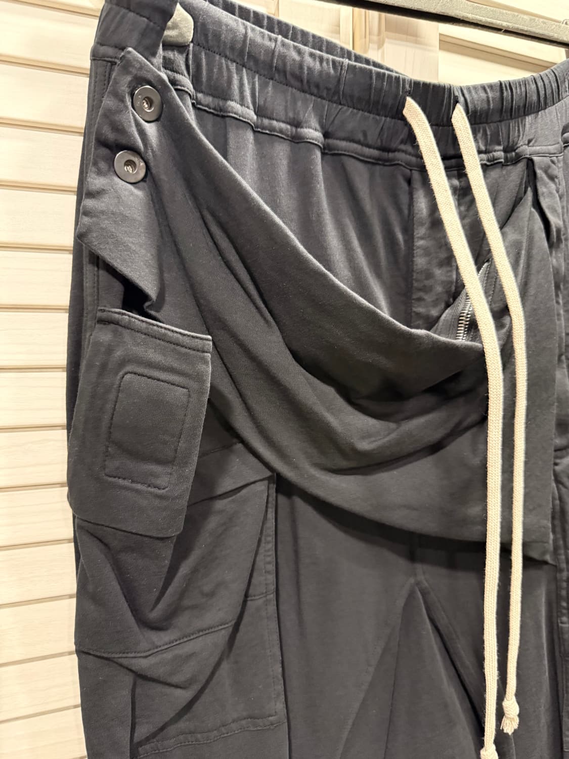 릭오웬스 2018 더블버튼 앞포켓 배기 조거 팬츠  상품이미지2