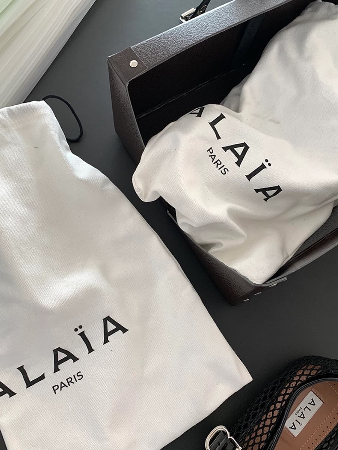 "ALAIA" BALLET FLATS IN FISHNET 상품이미지9