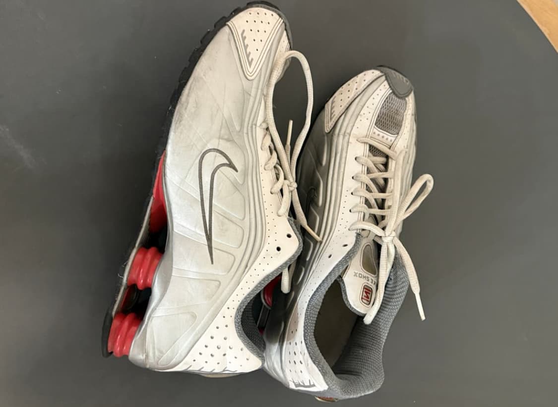 r4 nike 상품이미지1