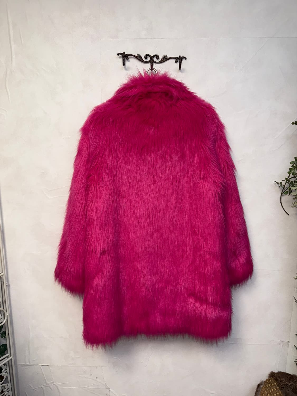 MCM hot pink faux fur coat jacket (새제품) 상품이미지3