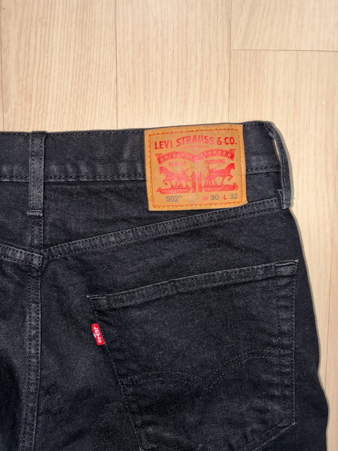 리바이스 502 블랙 빈티지 락시크 데님 상품이미지7
