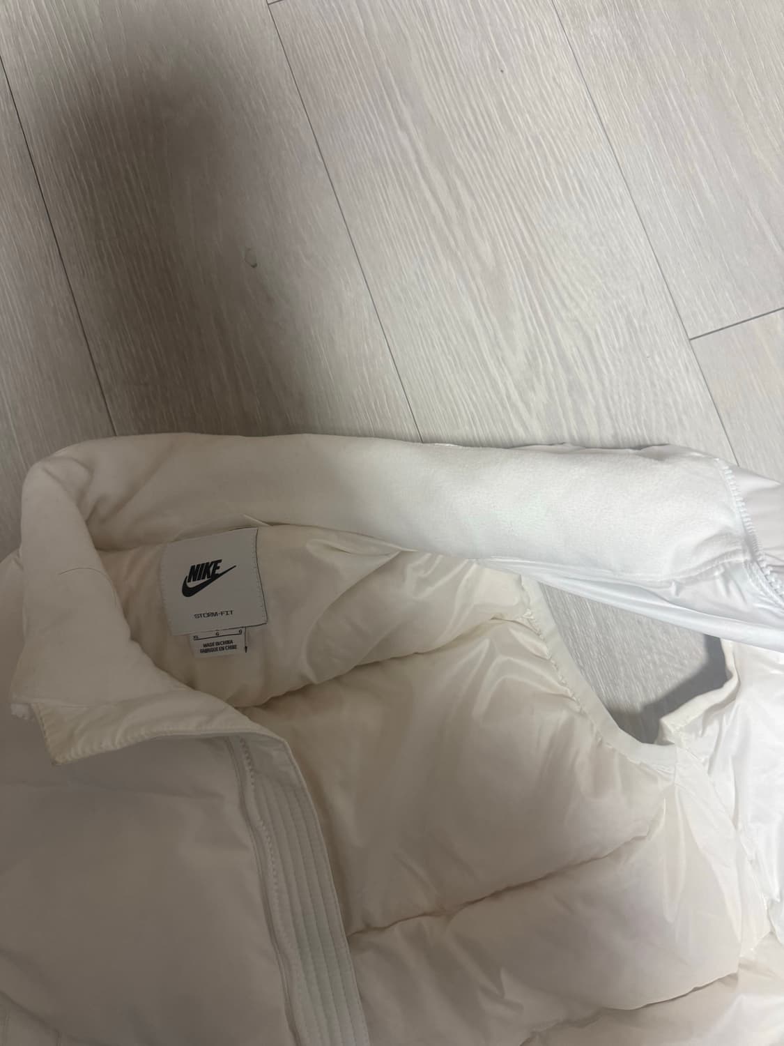 나이키 패딩조끼  xl 상품이미지2