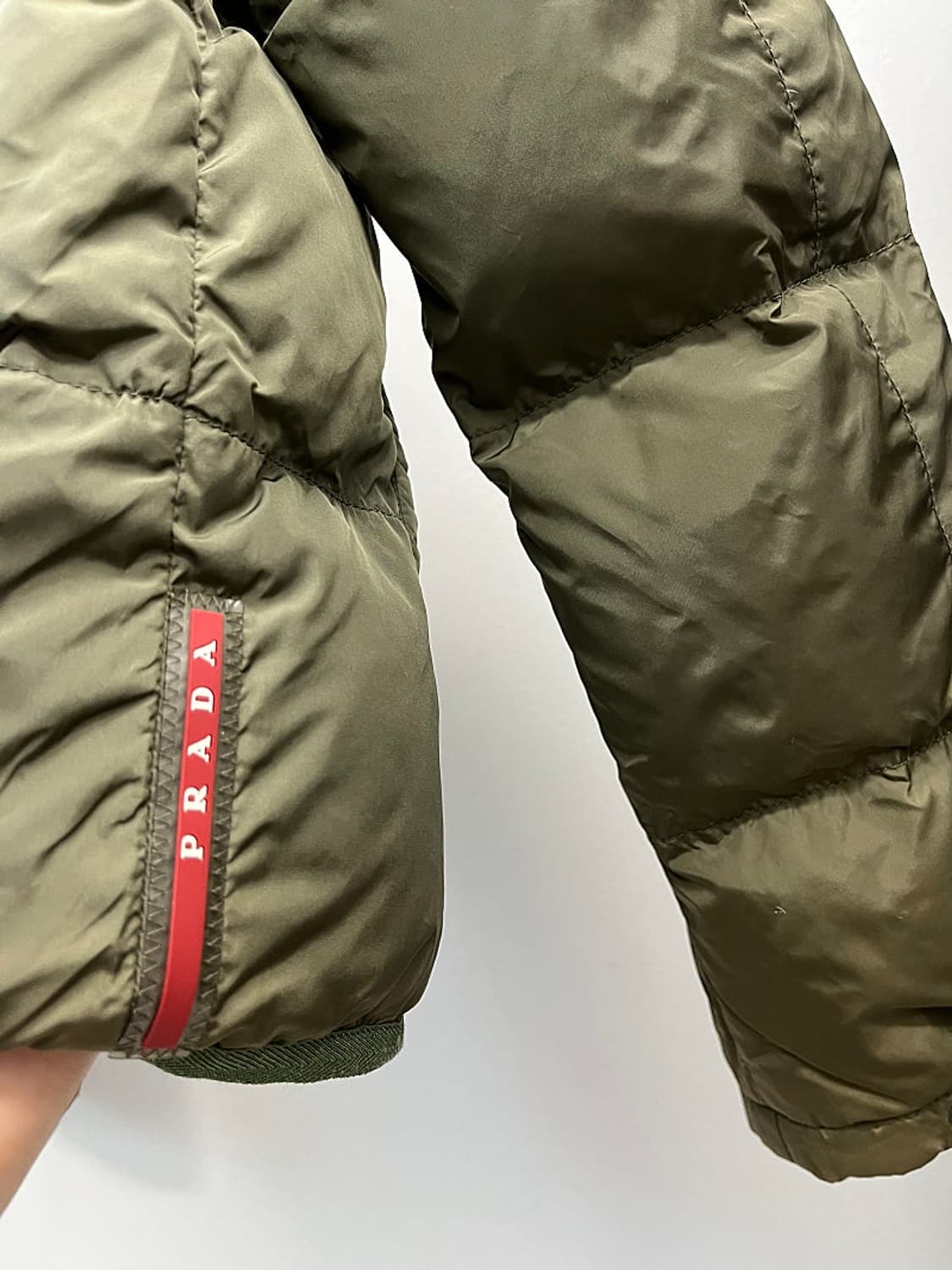 95) 프라다 카키 다운패딩  상품이미지6