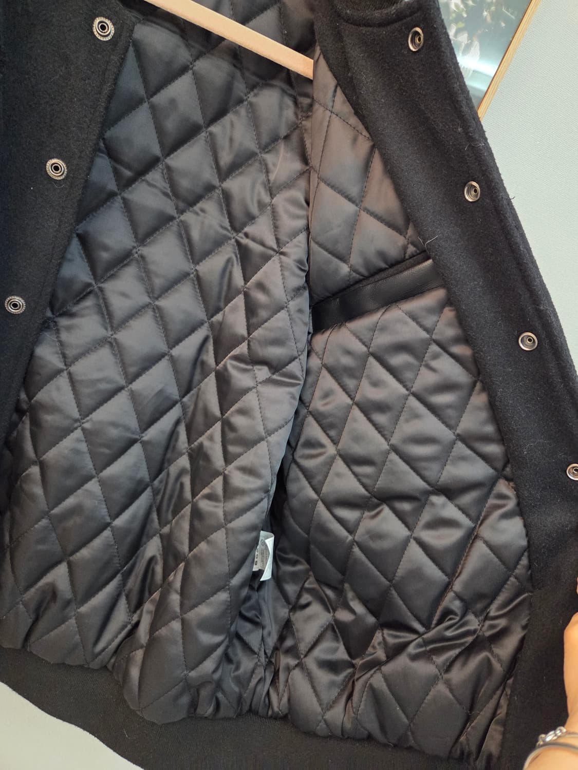 더바이닐하우스 음양 바시티 자켓 블랙 상품이미지7