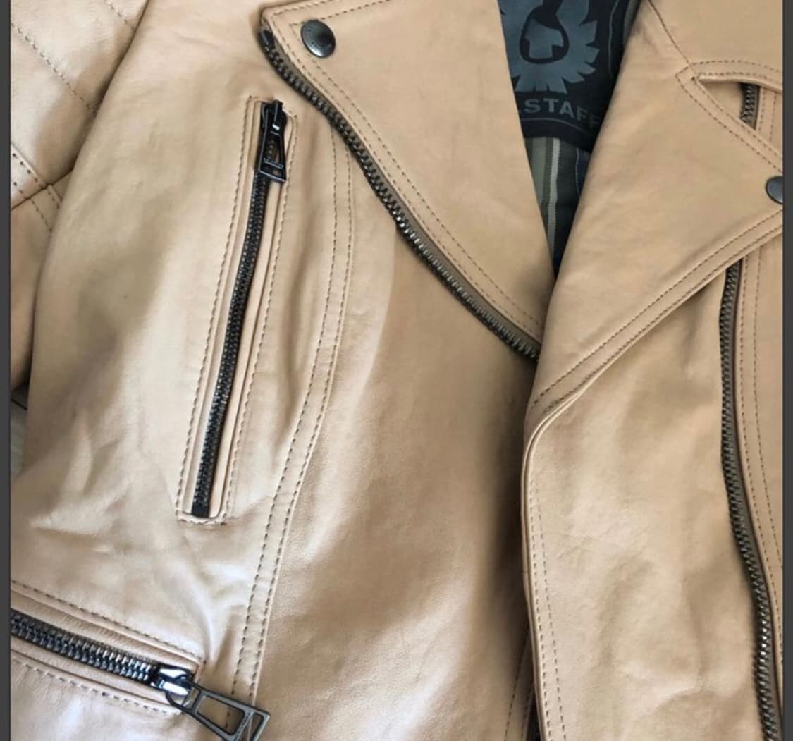 44반 마른55 새상품 매장가340만 벨스타프 가죽 레더 자켓 상품이미지3