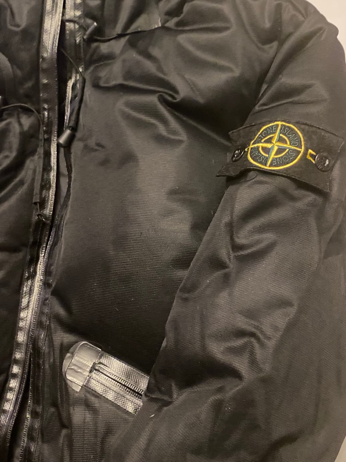 [정품] 스톤 아일랜드 웰디드 다운 프리미엄 나일론 페퍼 패딩 자켓 M 상품이미지3