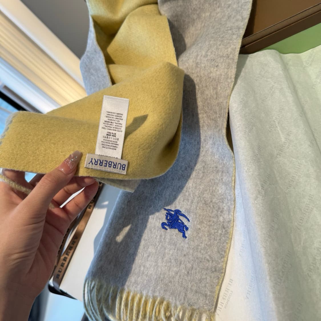 버버리 리버서블 스카프 100% 램스울 상품이미지4