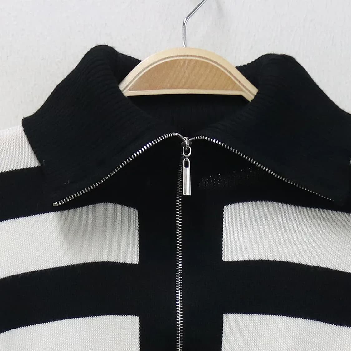 스트라이프 하이넥 니트 집업 62014 상품이미지3
