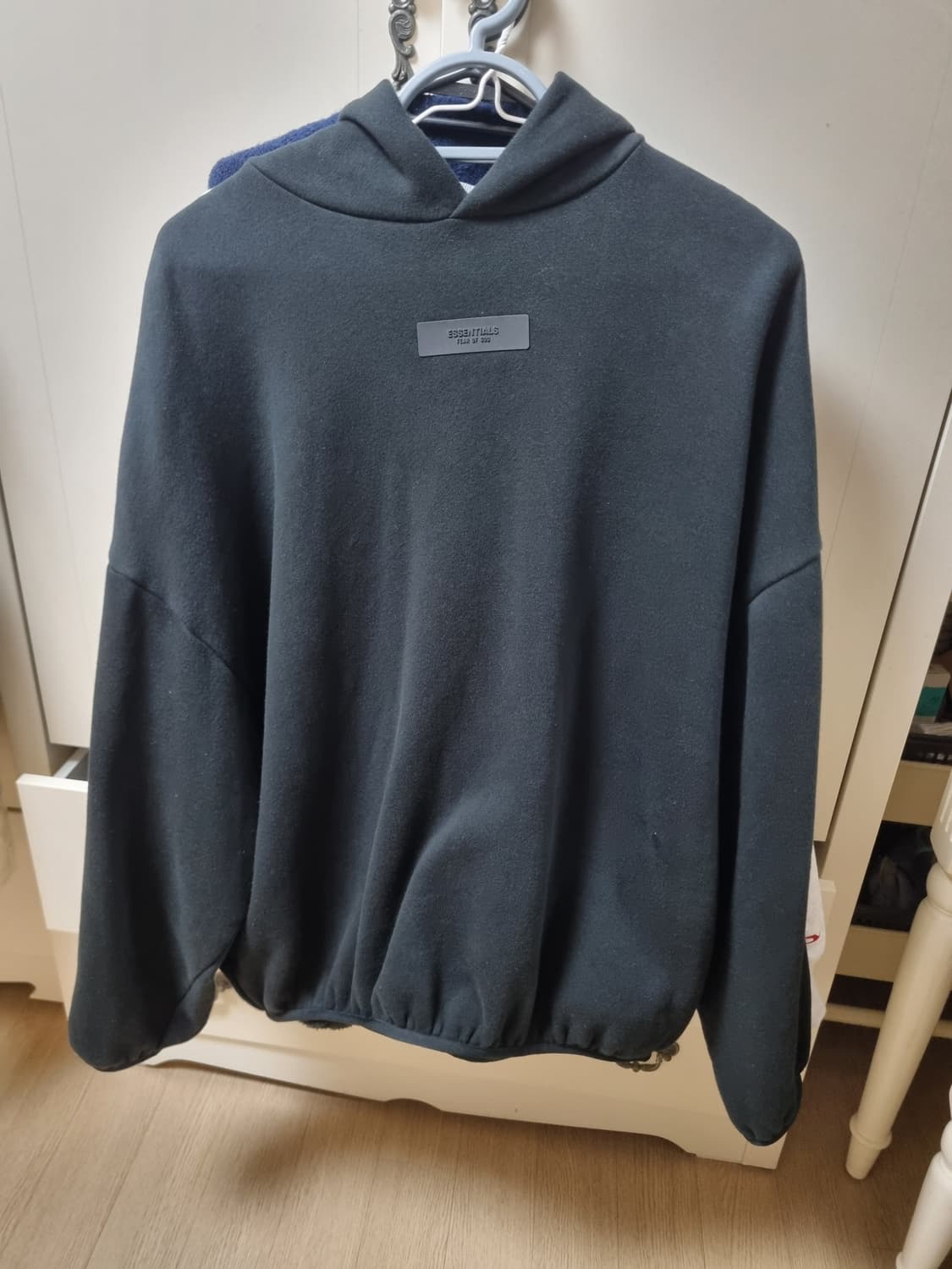 에센셜 후드 블랙 24SS 상품이미지4