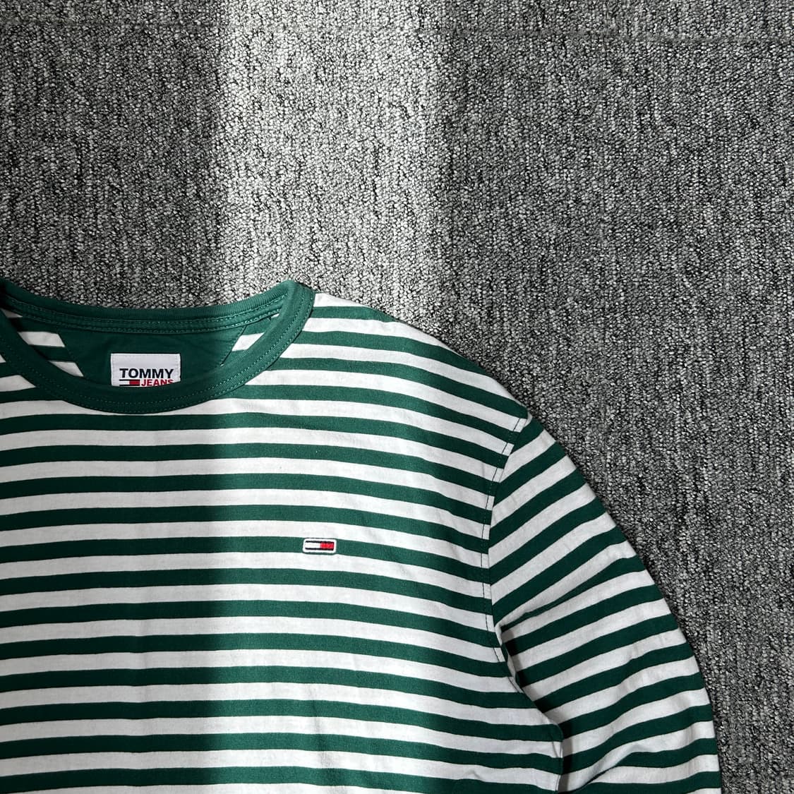 타미 진스 스트라이프 그린 긴팔티셔츠 상품이미지2