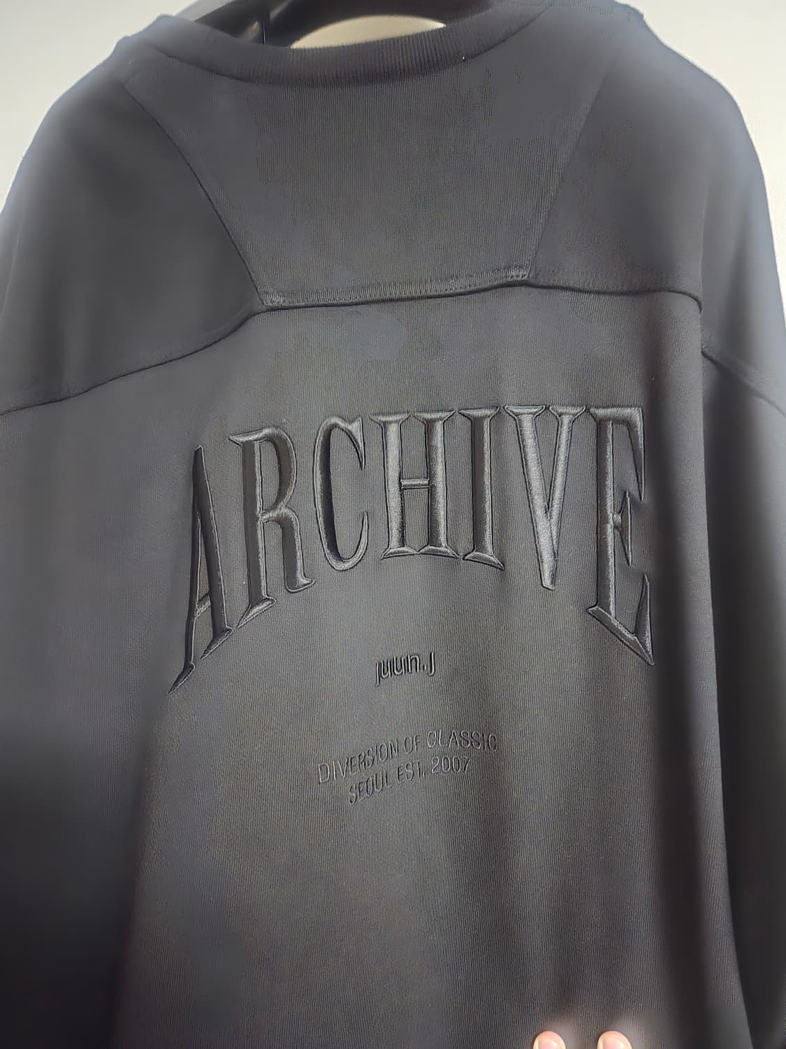 준지 블랙 맨투맨 l 상품이미지4