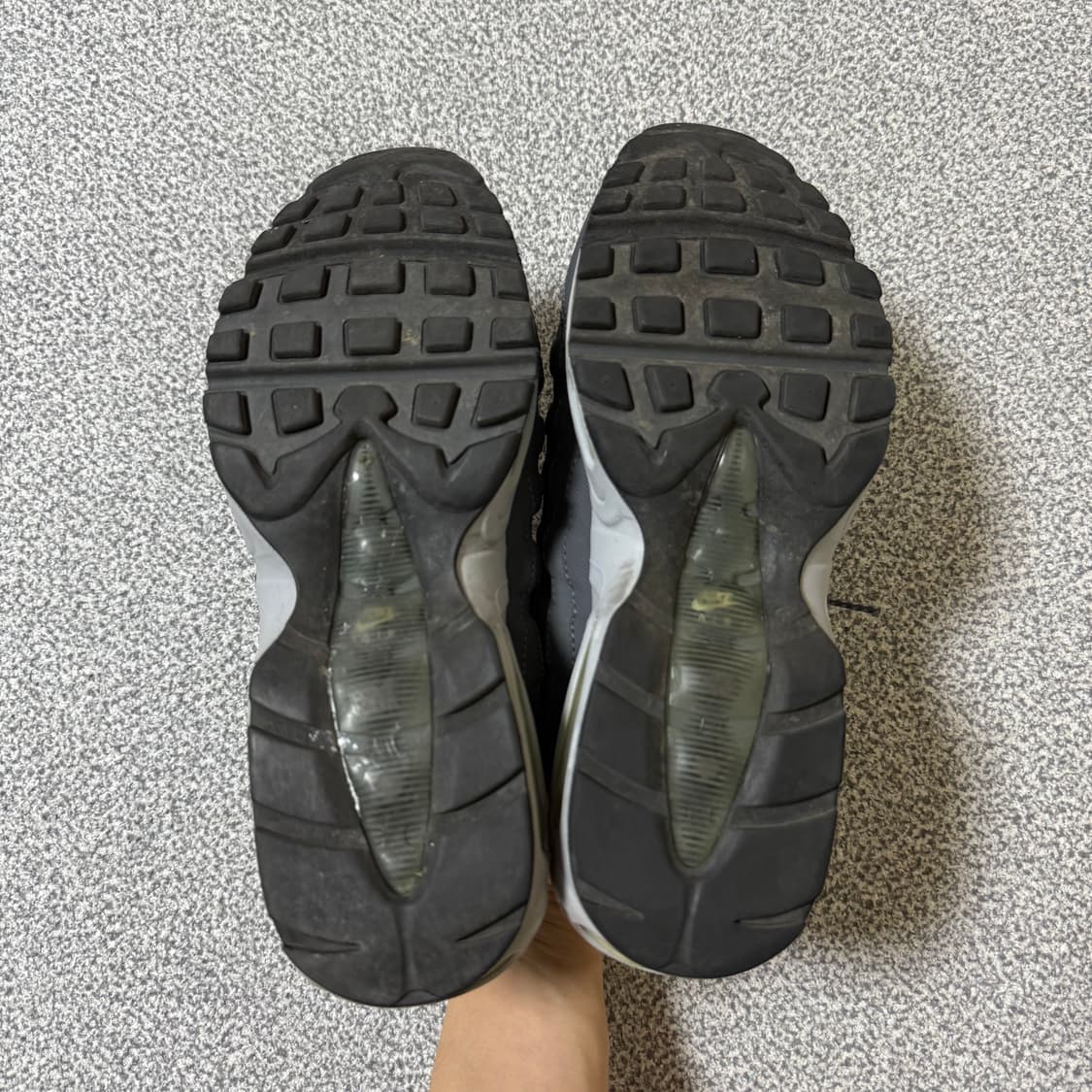 [정가 24만원] 나이키 애어맥스 95 275 상품이미지8