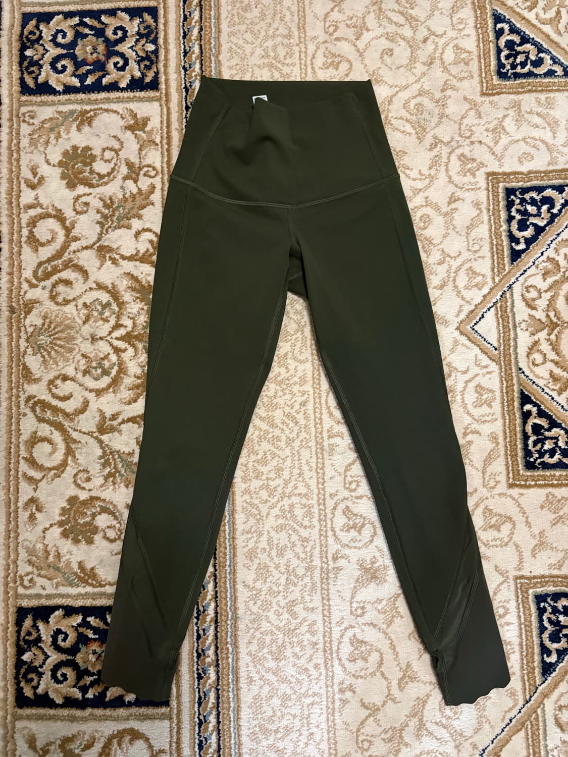 룰루레몬 원더 언더 하이라이즈 크롭 스캘럽 레깅스  상품이미지4