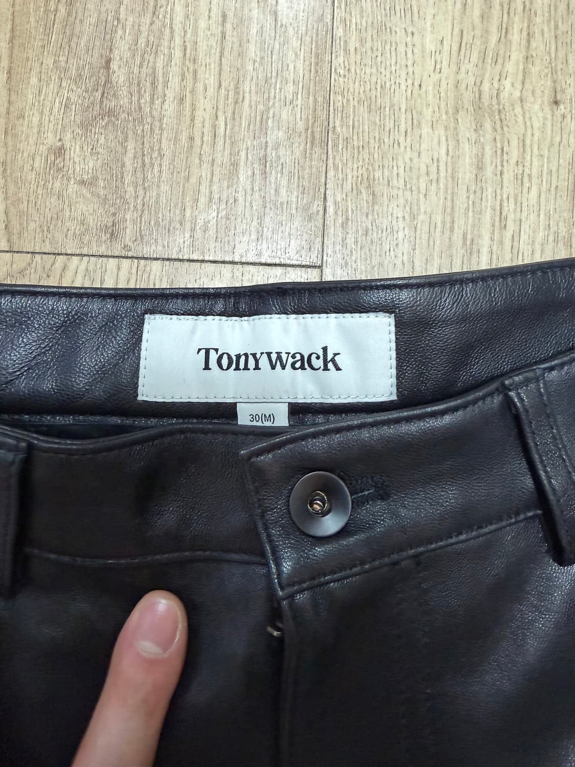 토니웩 레더팬츠 30사이즈 팝니다(23fw) 상품이미지5