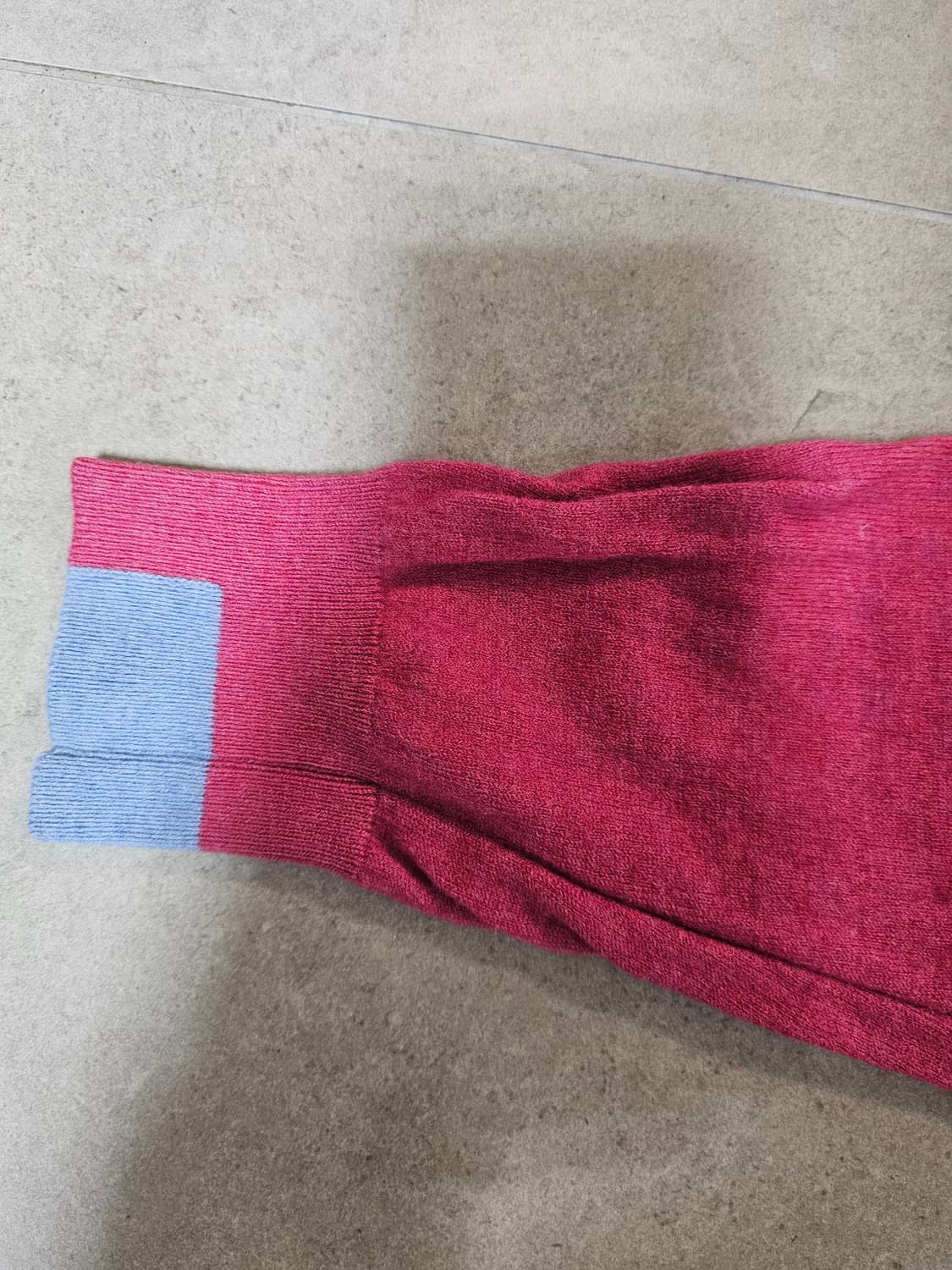 로가디스 그린 핑크 V넥 니트 상품이미지3