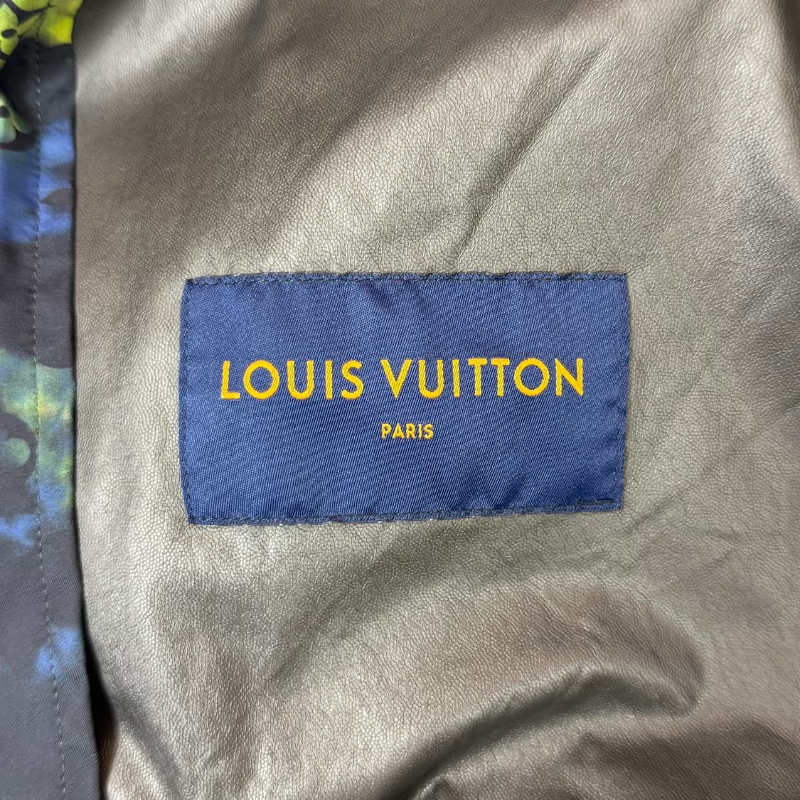 [리오브] 루이비통 타이다이 모노그램 테크니컬 윈드브레이커 바람막이 상품이미지4