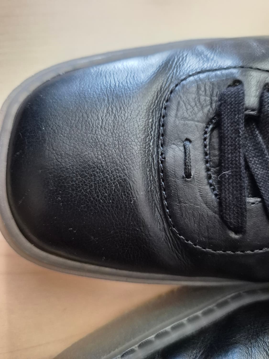 르메르 25ss 리놀륨 스니커즈 42 상품이미지2