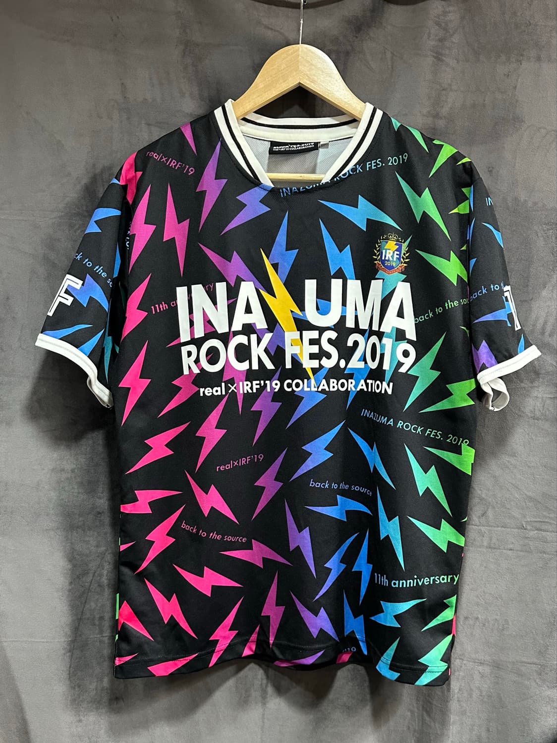 이나즈마 록 페스티벌 2019 IRF 콜라보 번개 패턴 기능성 티셔츠 L 상품이미지1