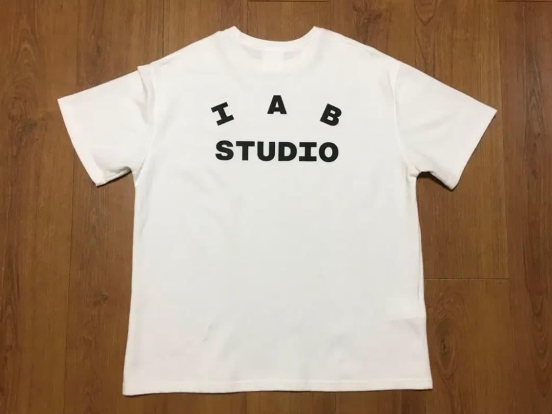 아이앱 스튜디오 티셔츠 화이트 블랙 (23FW) XL 상품이미지2