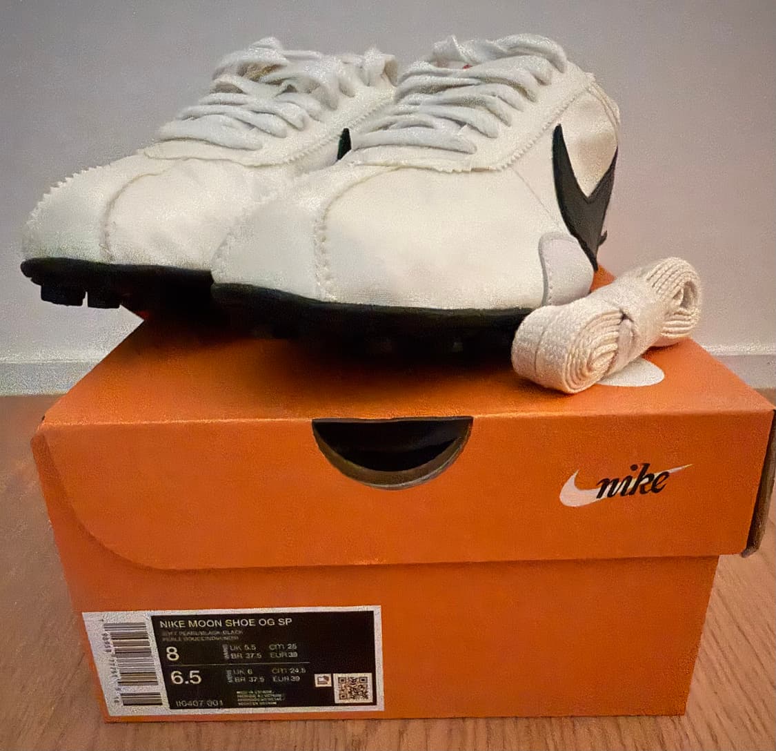 나이키 문슈 소프트 펄 앤 블랙 상품이미지3