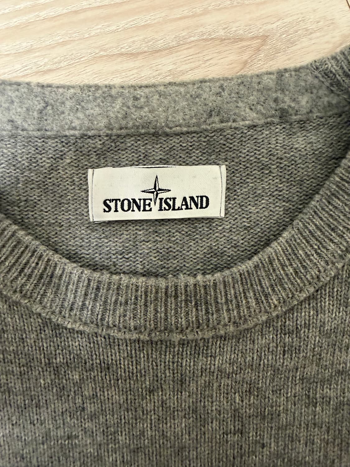 스톤아일랜드 니트 판매합니다 상품이미지2