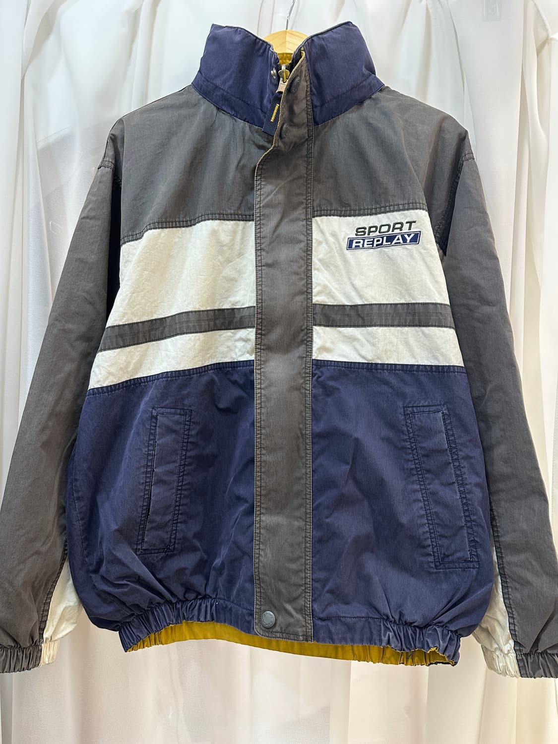 SPORT REPLAY의 리버시블 배색 바람막이 올드스쿨 점퍼 상품이미지1