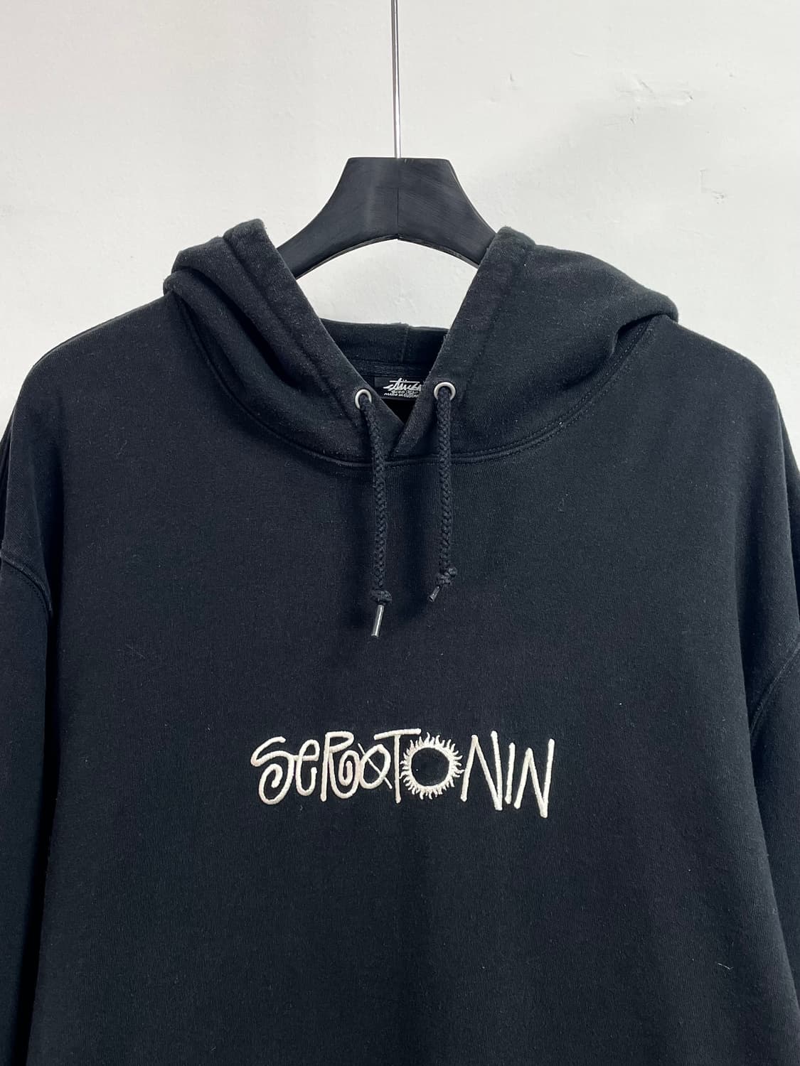 스투시 세로토닌 로고 후드티(on.328)   상품이미지2