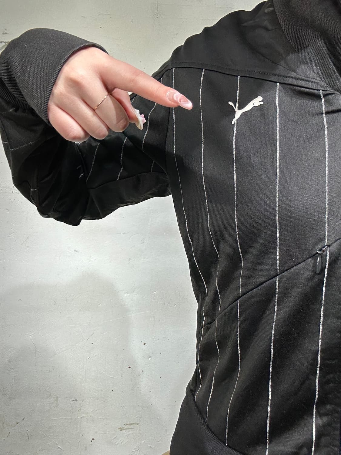 푸마 블랙 화이트 빅 로고 트랙탑 져지  상품이미지4