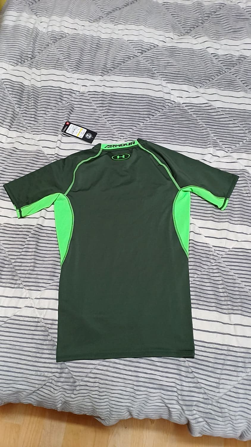 언더아머 컴프레션 95 가슴41 기장62 상품이미지5