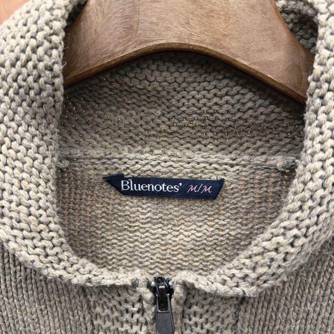 블루노트 니트 집업 가디건 말 자카드 패턴 디테일 레귤러핏 그레이 상품이미지6