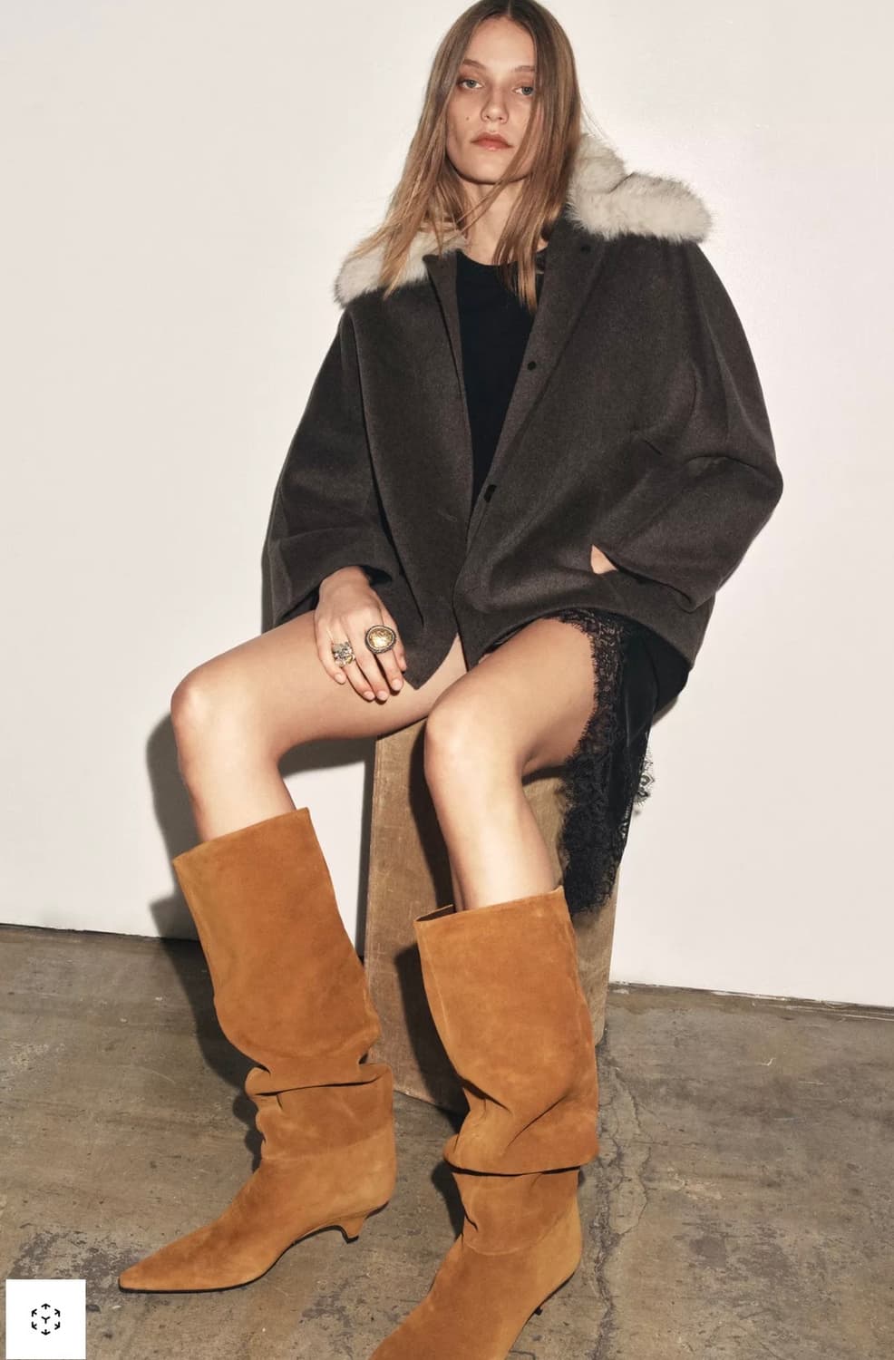 리얼 레더 와이드 카멜 스웨이드 앵클 키튼 힐 부츠 상품이미지1