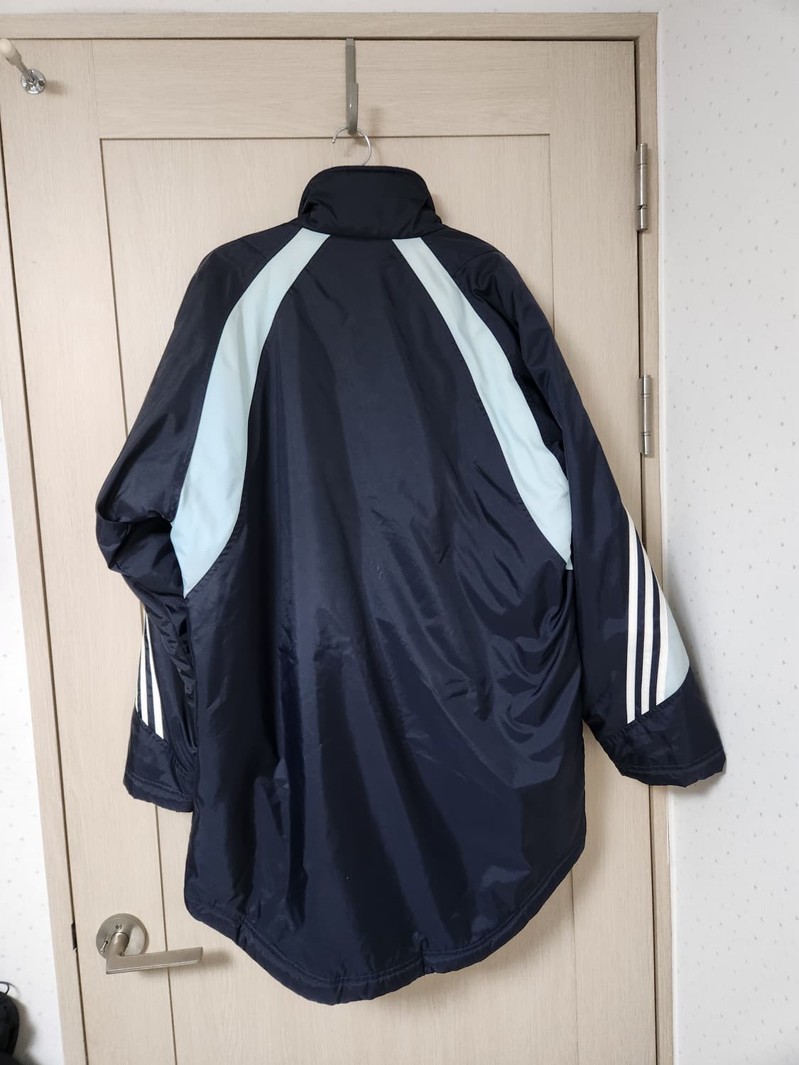 아디다스 레알마드리드 벤치 파카 사이즈L 상품이미지2