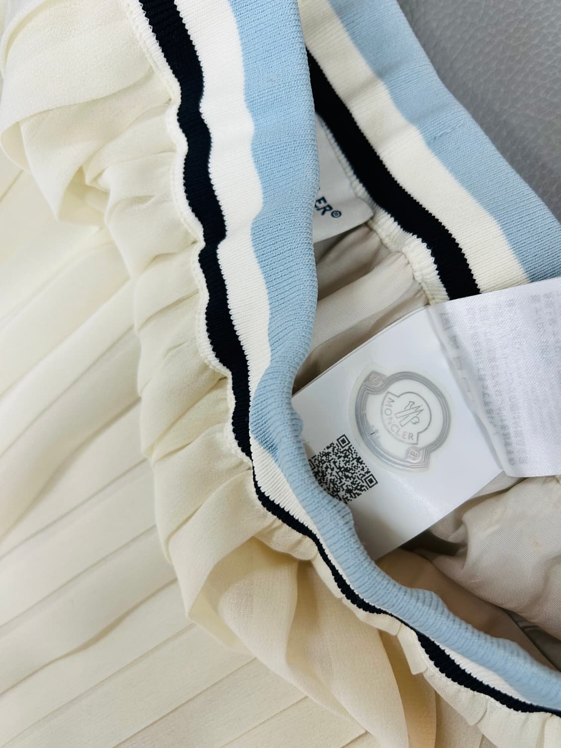 몽클레어 플리츠 로고 미디 스커트(38) 상품이미지9