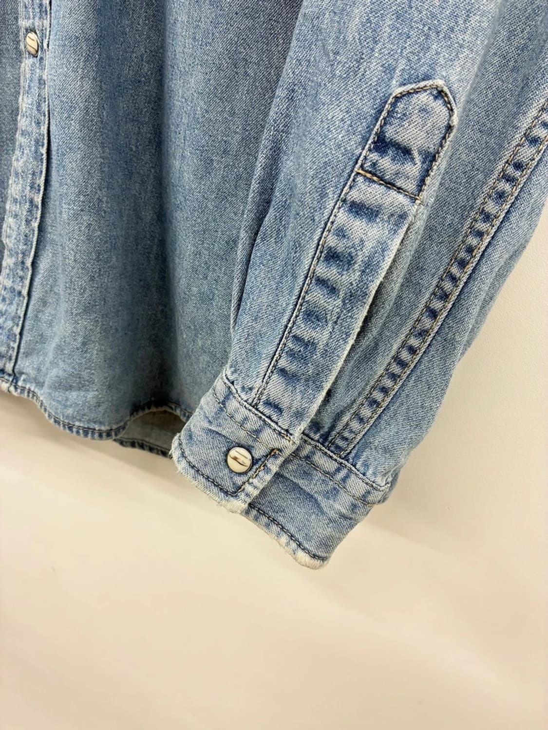 리바이스 바스토우 웨스턴 데님 셔츠 PN9799 상품이미지5