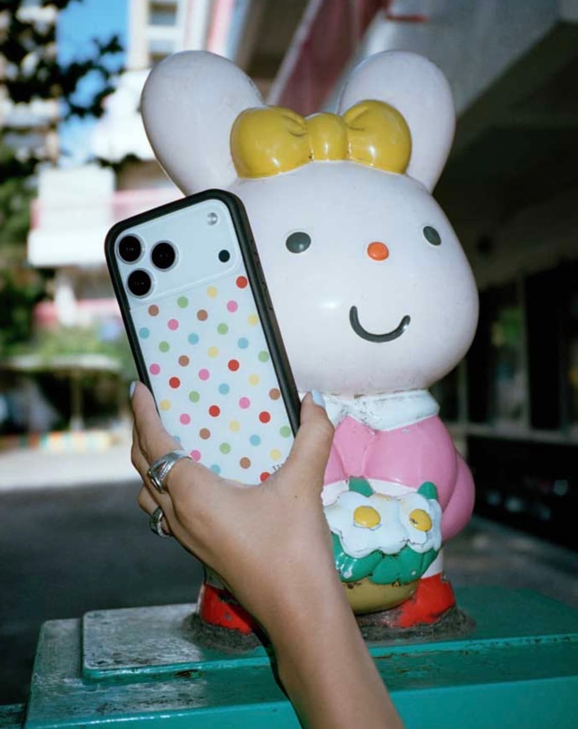 와일드플라워 Colorful Polka Dot 컨페티 도트 아이폰17 상품이미지2