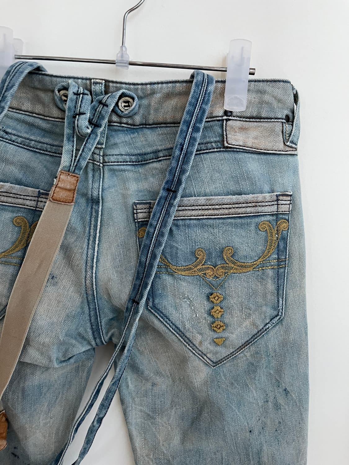 디젤 양가죽 멜빵 벨트 웨스턴 스타일 자수 데님 워싱 진 팬츠 청바지 상품이미지3