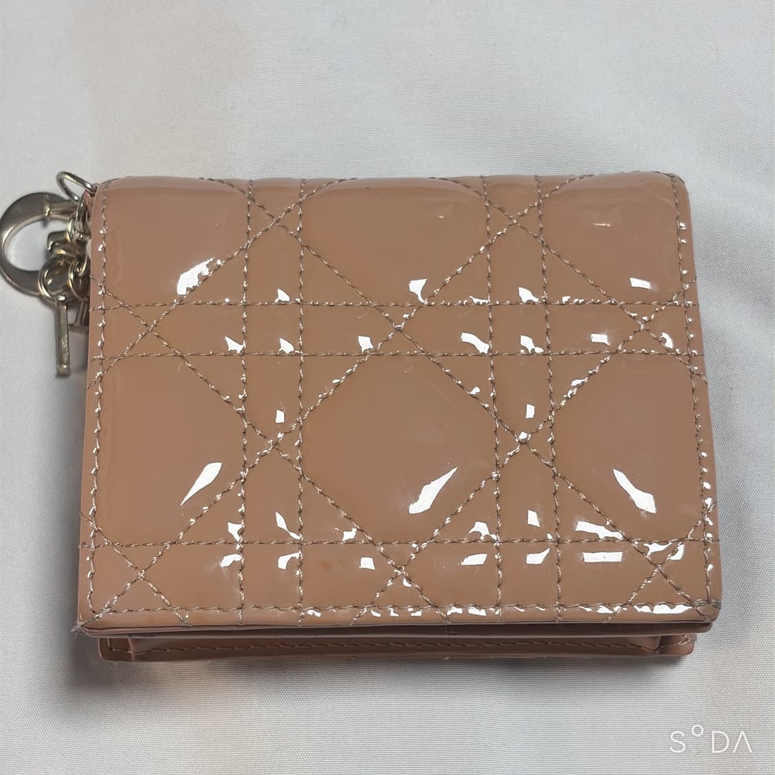 디올 레이디 까나쥬 페이던트 반지갑 상품이미지1