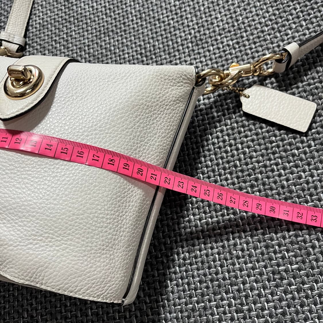 coach mini cross bags 코치 레더 크로스 백 상품이미지8