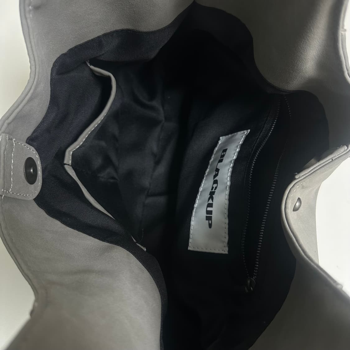 블랙업 MADE 숄더백 상품이미지3