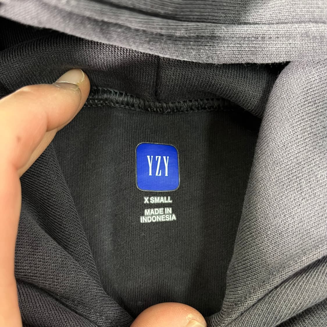 100 이지갭 엔지니어드 바이 발렌시아가 후드티 상품이미지3