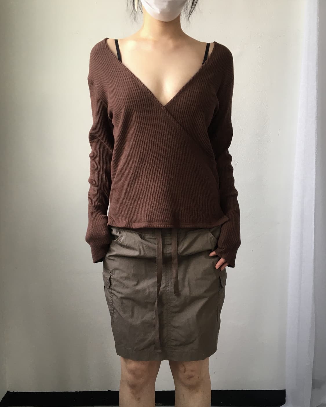 Ribbed deep neck sleeve 상품이미지1