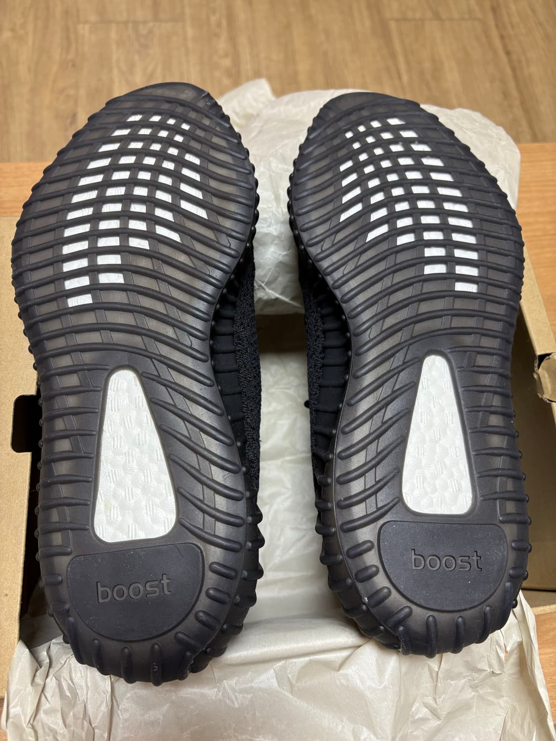 [새상품]이지부스트 v2 350 블랙레드 2020 280 상품이미지2