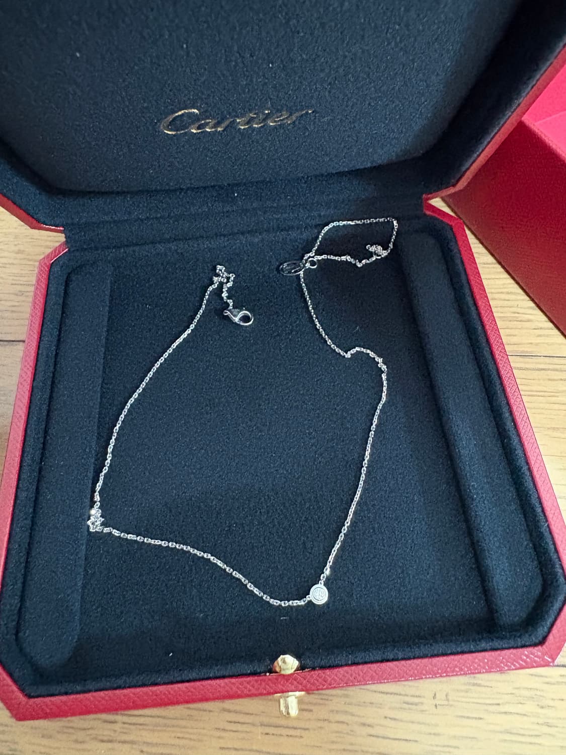 까르띠에 화이트골드 다이아 xs목걸이 풀박스 25년 구매 상품이미지1