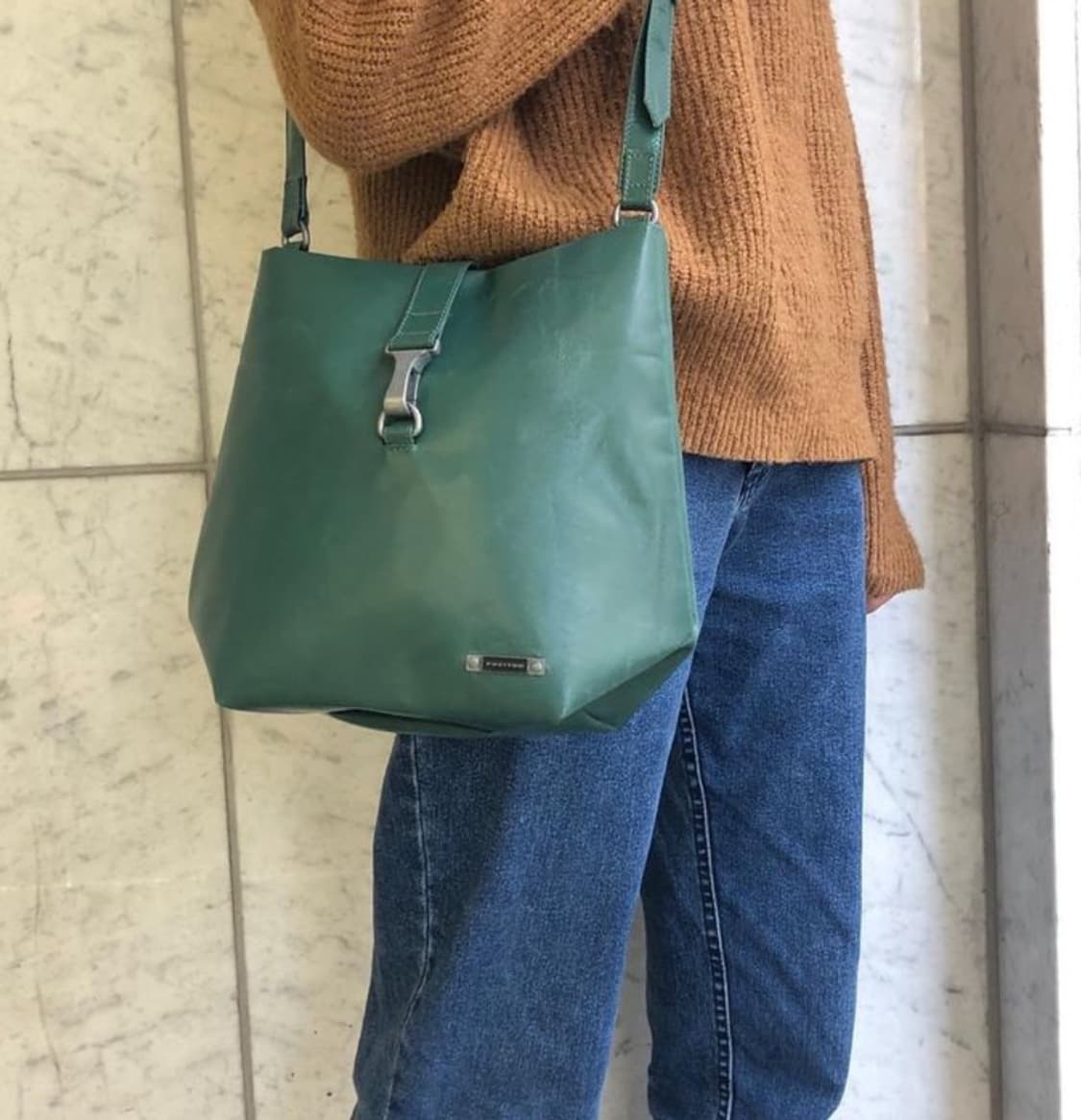 프라이탁 버드 R124 화이트 상품이미지3